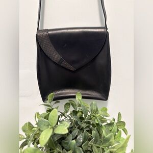 Bally Leather Shoulder Bag EUC